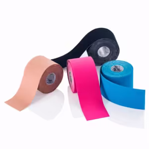 Kinesioteip Qmed Kinesio Tape 5cm x 5m — Kasutatakse traumajärgses taastuses